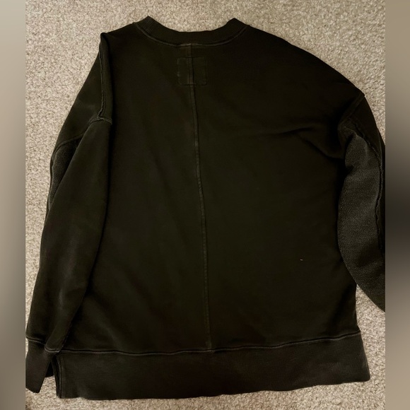 Aerie x Wicked Big Chill Crew Neck Women’s Sweatshirt Color Smoked Gray Size XXS - Picture 2 of 5